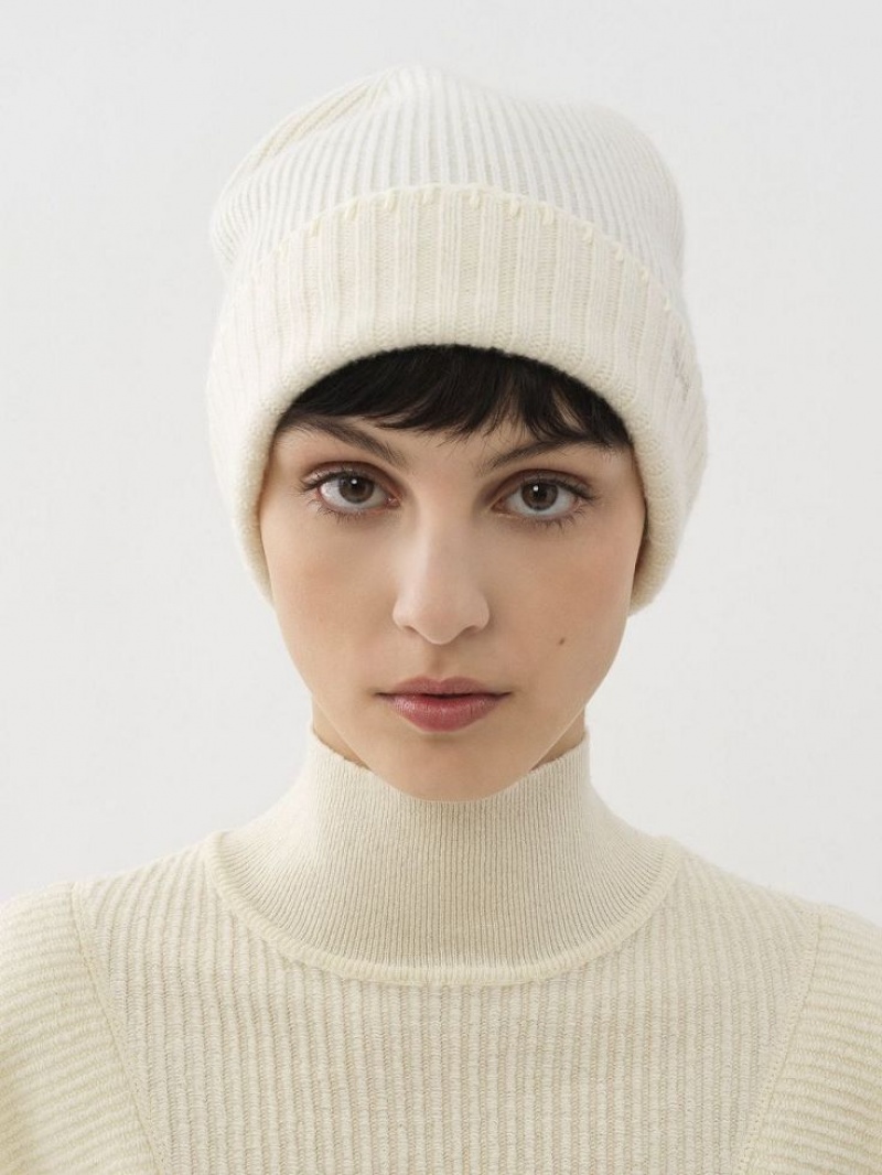 Eden White Chloe Ribbed Knit Beanie Hats | CHE-SR14486