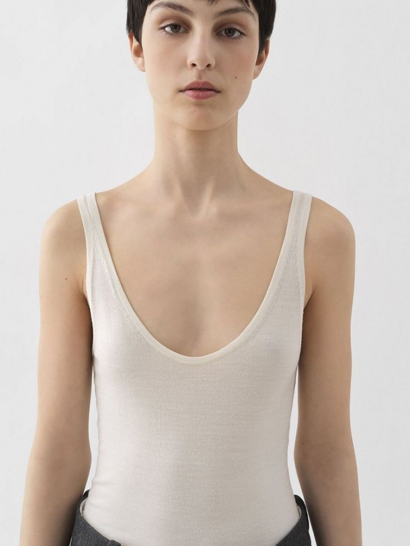 Iconic Milk Chloe Classic Tank Tops | CHE-SR13873