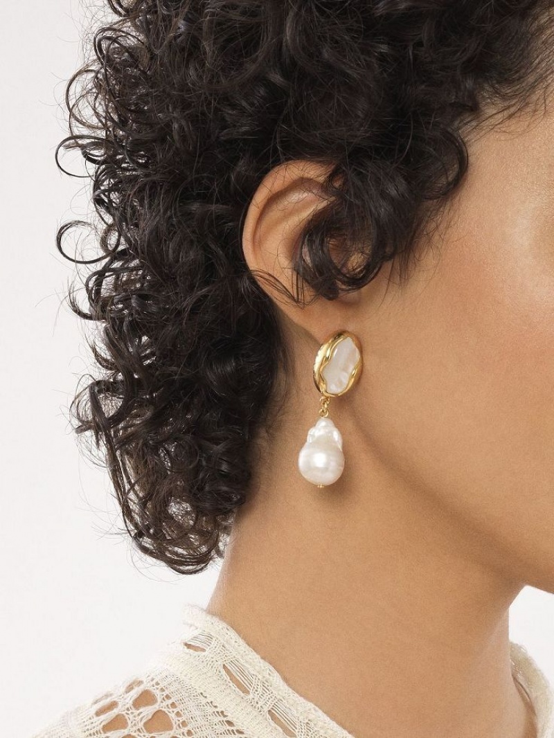 Pearl Chloe Sybil Earrings | CHE-SR14460